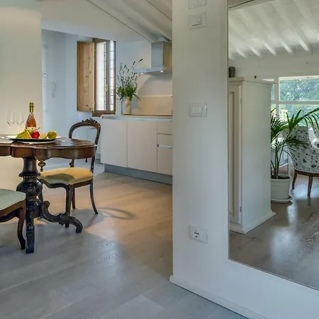 Rambaldi Edificio 4 *